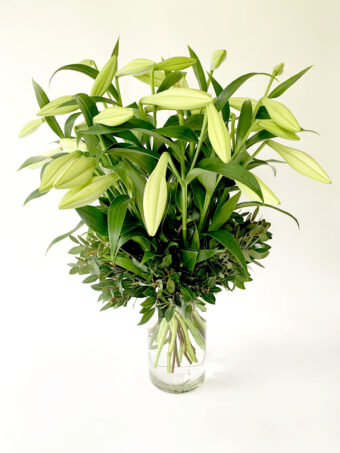 Classic Christmas Lily Bouquet